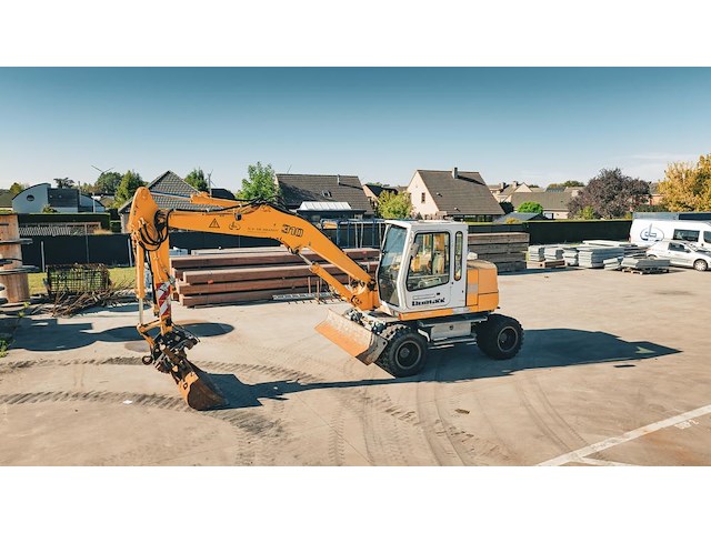 2001 liebherr a310b bandengraafmachine - afbeelding 12 van  33