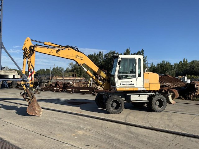2001 liebherr a310b bandengraafmachine - afbeelding 28 van  33