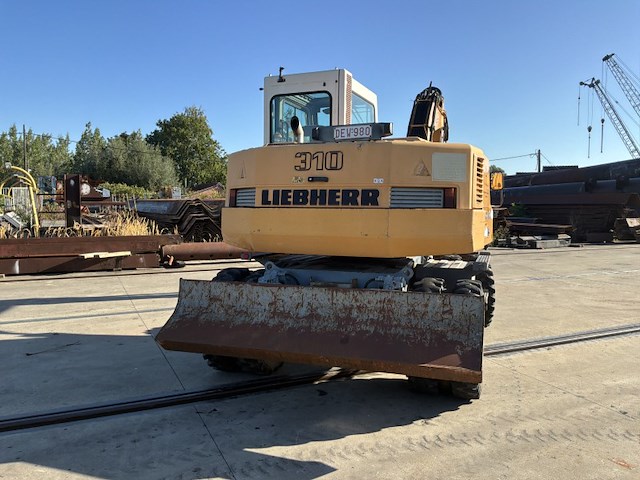2001 liebherr a310b bandengraafmachine - afbeelding 30 van  33