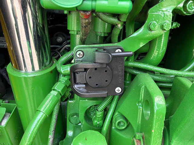 2012 john deere 6130r vierwiel aangedreven tractor - afbeelding 13 van  33