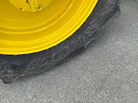 2012 john deere 6130r vierwiel aangedreven tractor - afbeelding 18 van  33