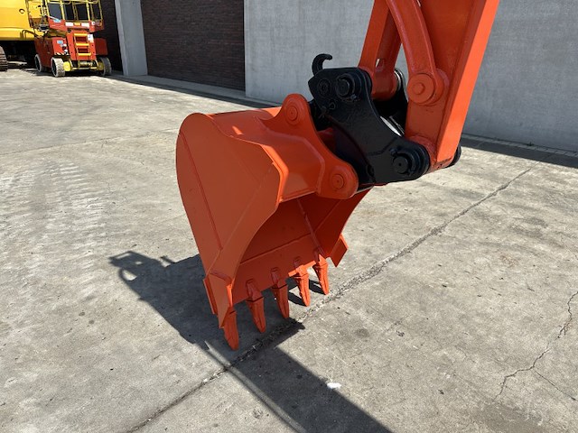 2012 kubota kx155-3sz midi-graafmachine - afbeelding 40 van  40