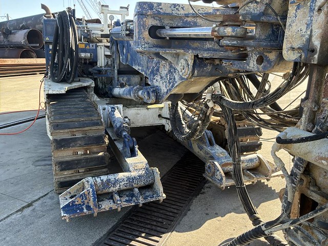2014 comacchio mc28 ht multifunctionele grondboormachine - afbeelding 16 van  61