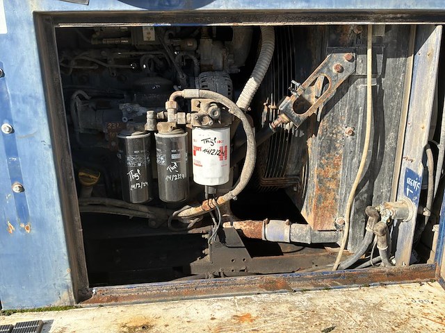 2014 comacchio mc28 ht multifunctionele grondboormachine - afbeelding 30 van  61