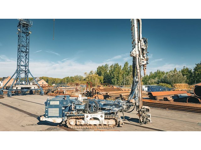 2014 comacchio mc28 ht multifunctionele grondboormachine - afbeelding 23 van  61