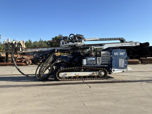2014 comacchio mc28 ht multifunctionele grondboormachine - afbeelding 59 van  61
