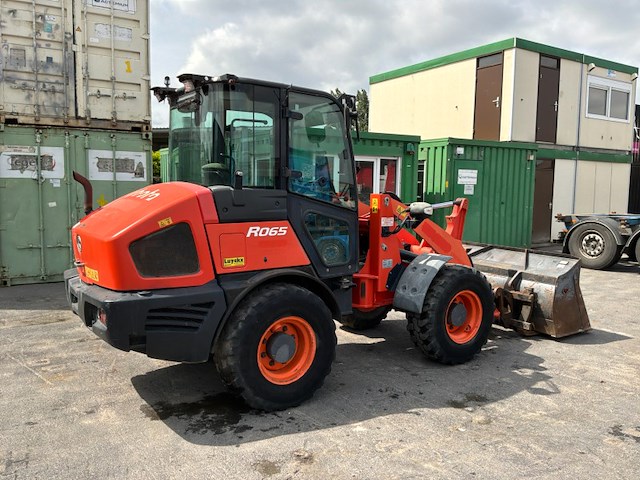 2015 kubota r065 wiellader - afbeelding 44 van  45