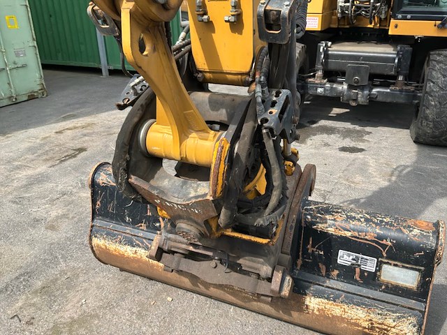 2017 caterpillar m314f banden graafmachine - afbeelding 18 van  44