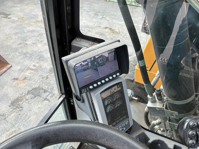 2017 caterpillar m314f banden graafmachine - afbeelding 26 van  44