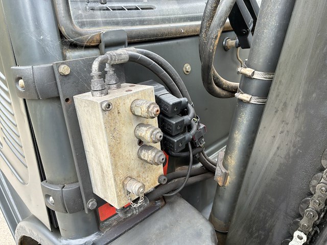 2019 linde h25 evo heftruck met balenklem - afbeelding 9 van  35