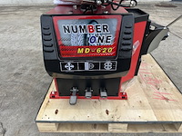 2026 number one md-620 bandenmontagemachine - afbeelding 4 van  17