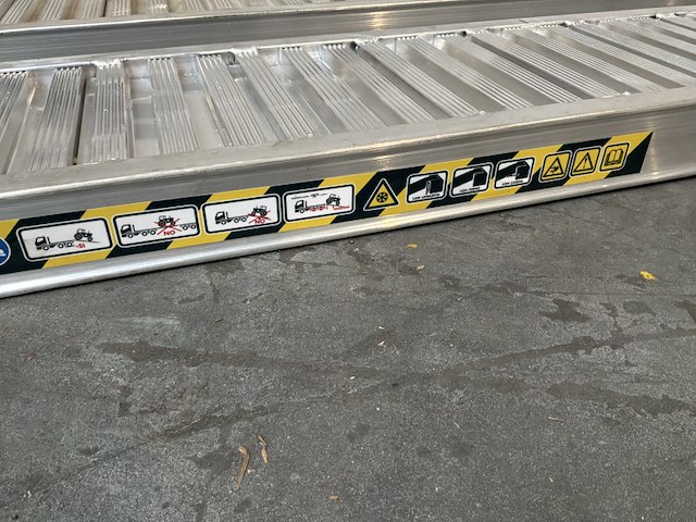 Aluminium oprijplaten (ongebruikt) (2x) - afbeelding 2 van  5