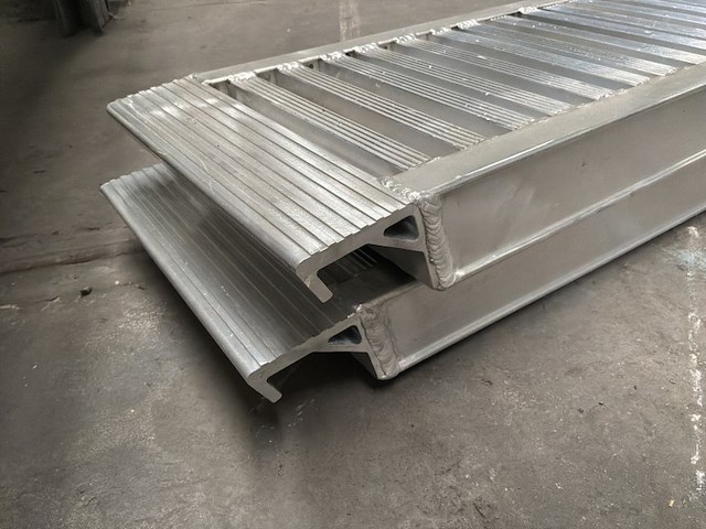 Aluminium oprijplaten (ongebruikt) (2x) - afbeelding 4 van  5