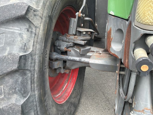 Fendt favorit 930 v vierwiel aangedreven tractor - afbeelding 9 van  26