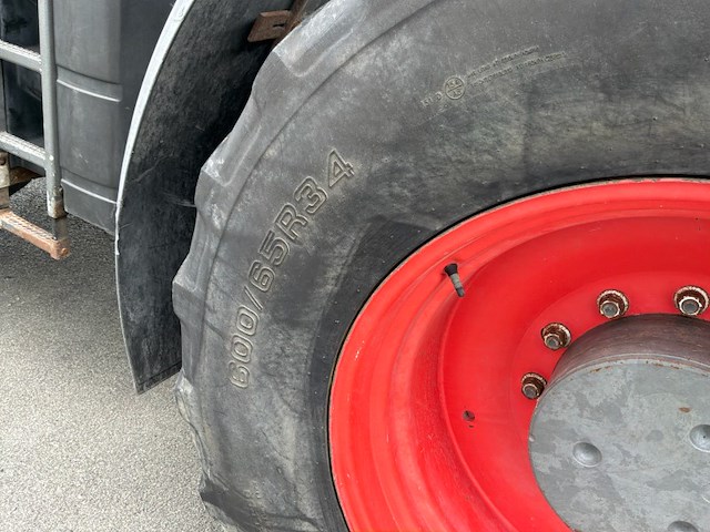 Fendt favorit 930 v vierwiel aangedreven tractor - afbeelding 17 van  26