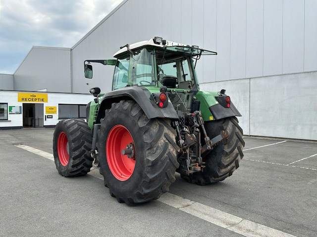 Fendt favorit 930 v vierwiel aangedreven tractor - afbeelding 24 van  26