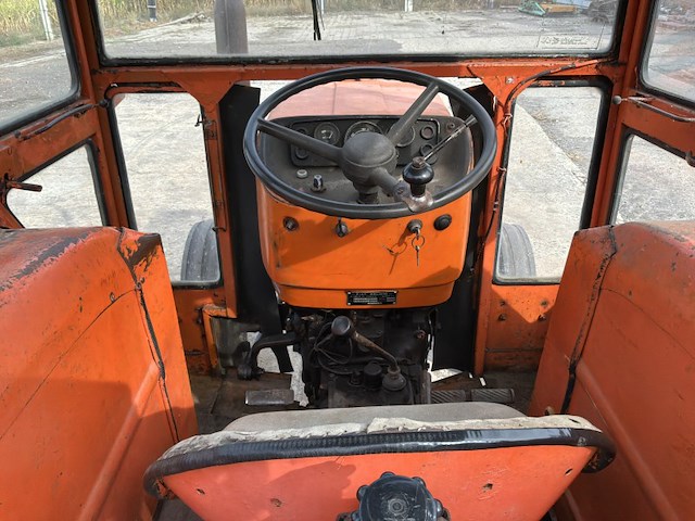 Fiat 450/6 oldtimer tractor - afbeelding 15 van  27